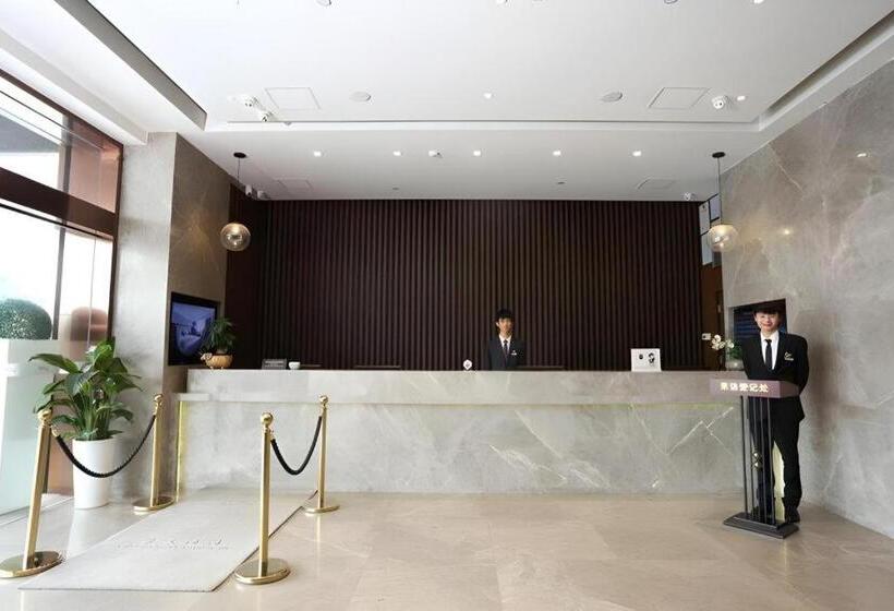 ホテル Yitel Collection Guangzhou Pazhou Exhibition Center Chigang Metro Station