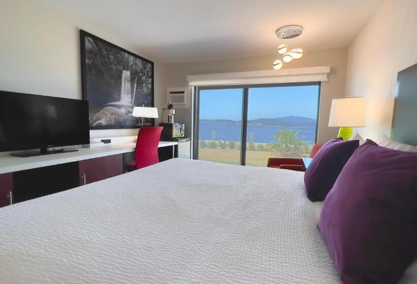 汽车旅馆  The Oceanside, A Coast