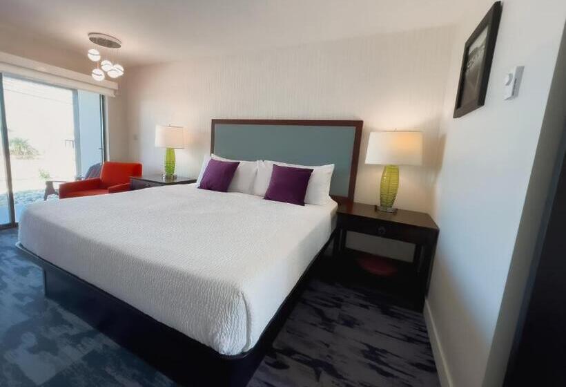 汽车旅馆  The Oceanside, A Coast