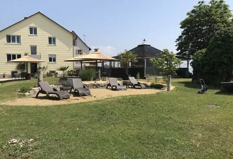 ペンション Gästehaus Am See
