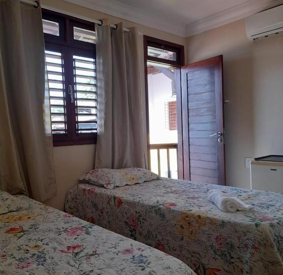 پانسیون Pousada Flor D' Açucena