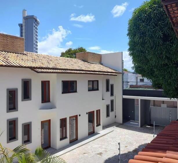 پانسیون Pousada Flor D' Açucena