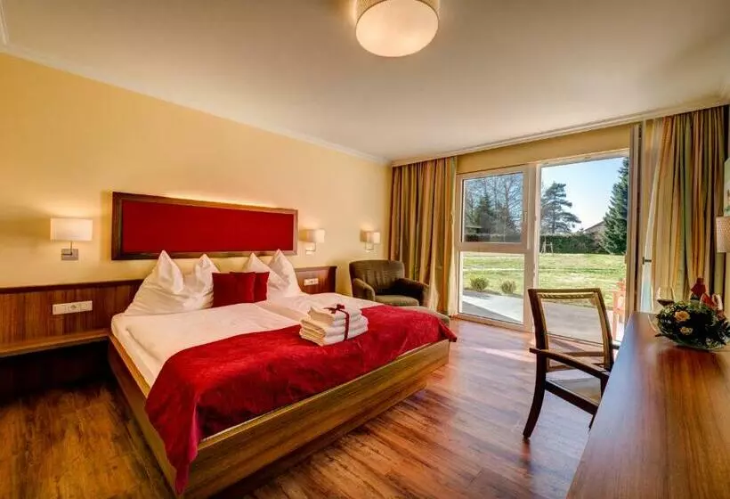 Dorf Hotel Grüner Baum