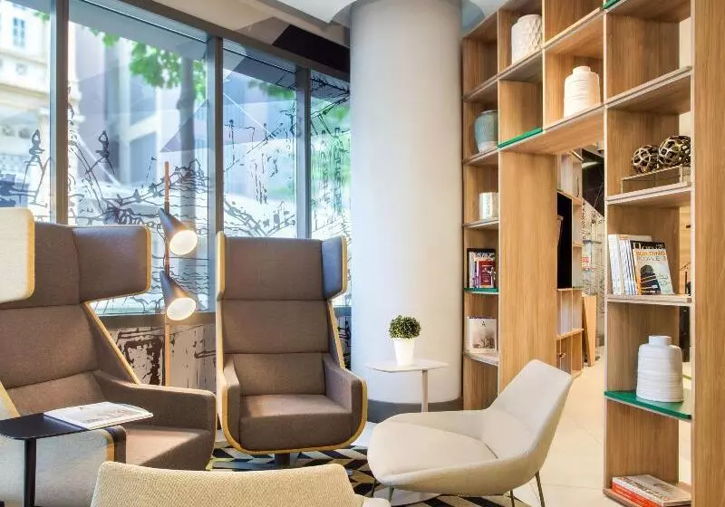 Citadines Mount Sophia Singapore