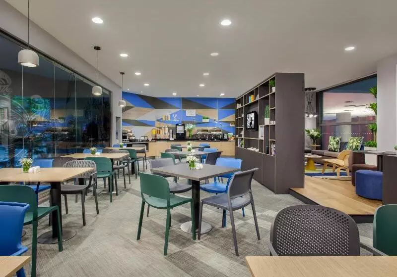 Citadines Mount Sophia Singapore