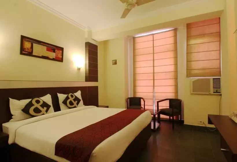 בית מלון כפרי Crest Inn