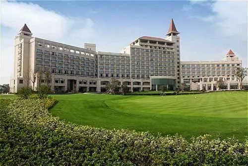 Crowne Plaza Hotel Lake Malaren Shanghai