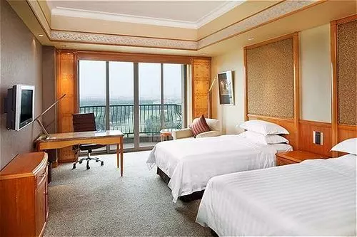 Crowne Plaza Hotel Lake Malaren Shanghai