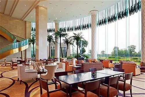 Crowne Plaza Hotel Lake Malaren Shanghai