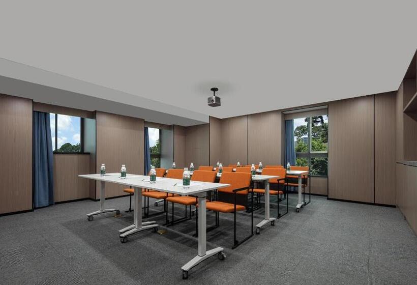 Atour X Hotel Shanghai Xujiahui Sports Center