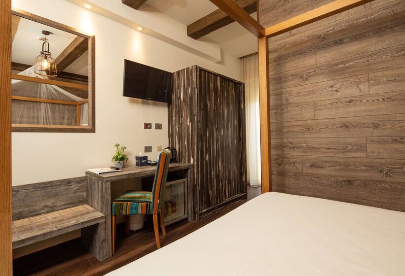 هتل Best Western Maison B