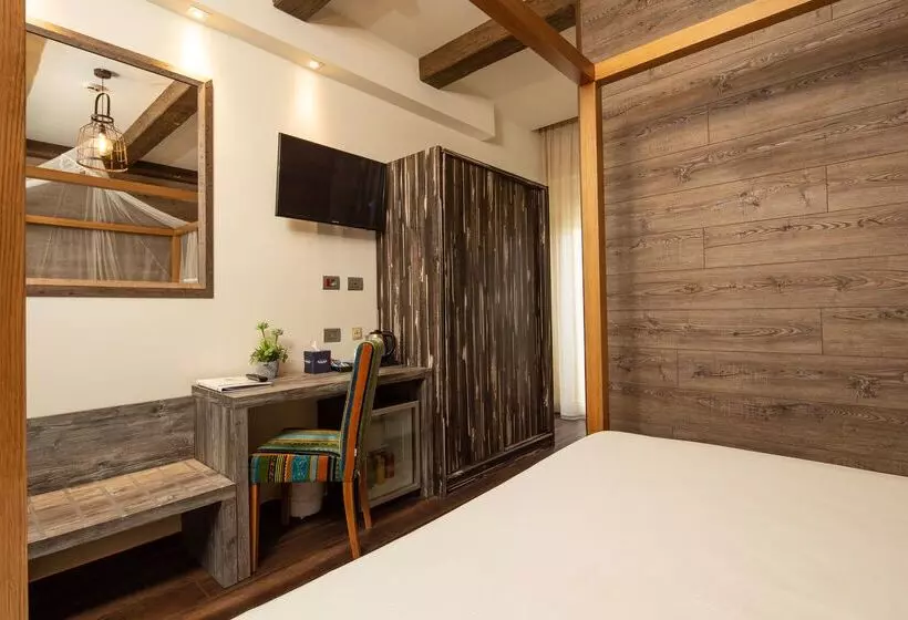 هتل Best Western Maison B