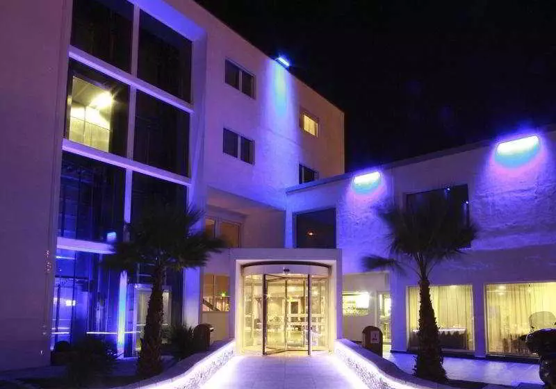 בית מלון כפרי Campanile Montpellier Ouest Croix D Argent