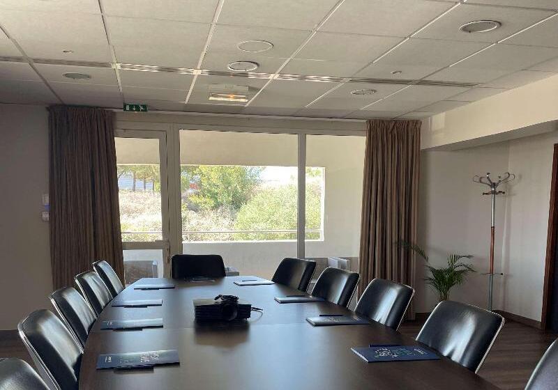 هتل Campanile Montpellier Ouest Croix D Argent