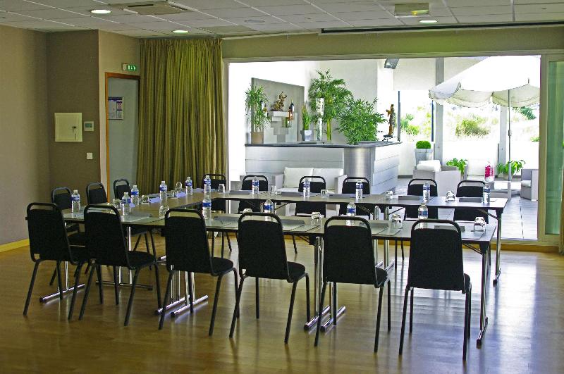 هتل Campanile Montpellier Ouest Croix D Argent