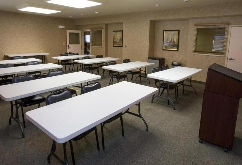 فندق Candlewood Suites Joplin, An Ihg