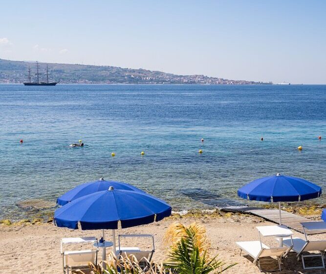 בית מלון כפרי Capo Peloro