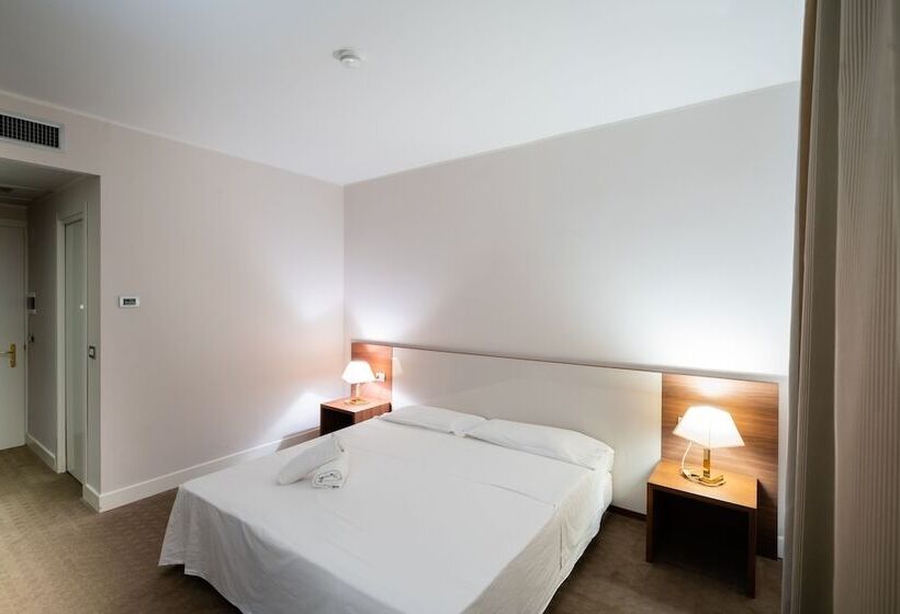 בית מלון כפרי Capo Peloro