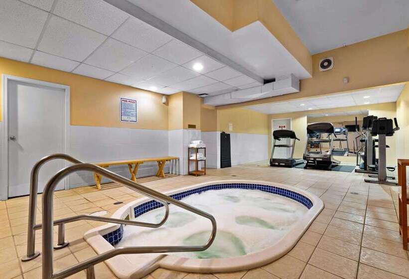 هتل Coast Fraser Inn