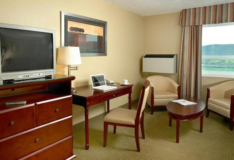 هتل Coast Fraser Inn