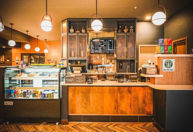 Delta Hotels By Marriott Cincinnati Sharonville