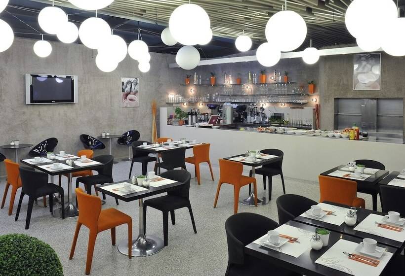 Metropol Design Hotel Old Town