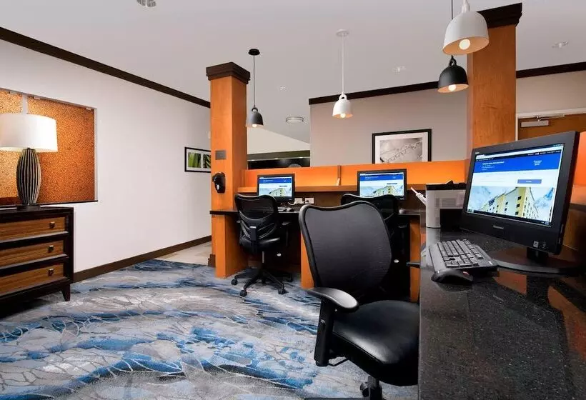 ホテル Fairfield Inn & Suites By Marriott Miami Airport South