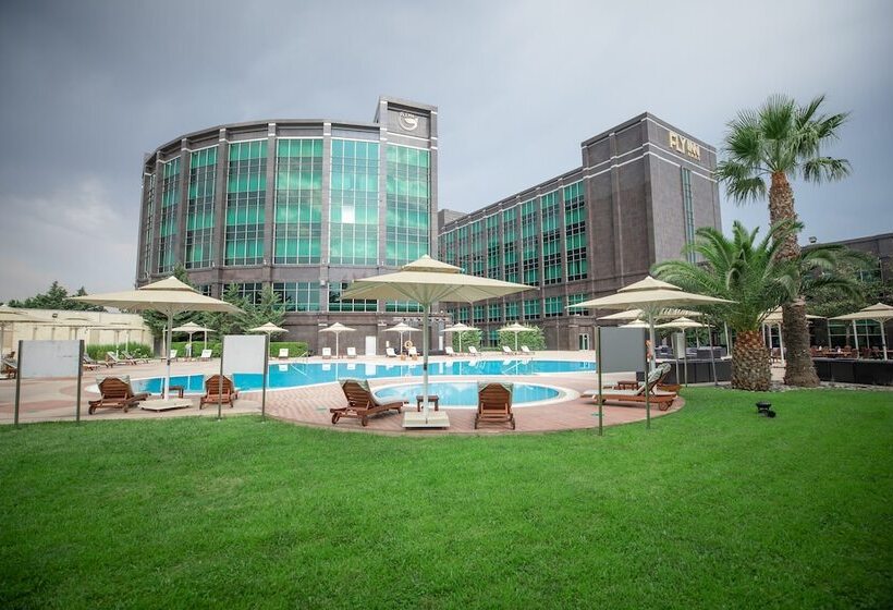 هتل Fly Inn Baku