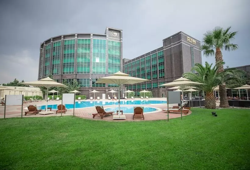 هتل Fly Inn Baku