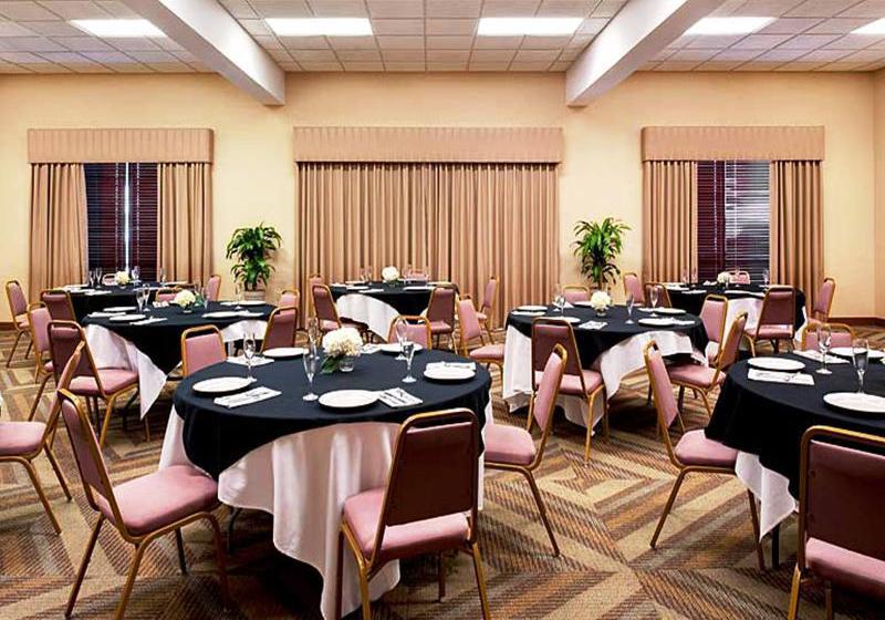 ホテル Quality Inn Oklahoma City Airport