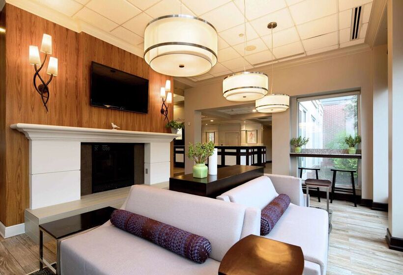 酒店 Hilton Garden Inn Auburn Riverwatch