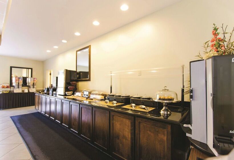 בית מלון כפרי La Quinta By Wyndham Pcb Coastal Palms