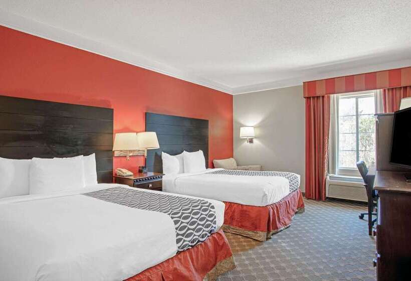 בית מלון כפרי La Quinta By Wyndham Pcb Coastal Palms