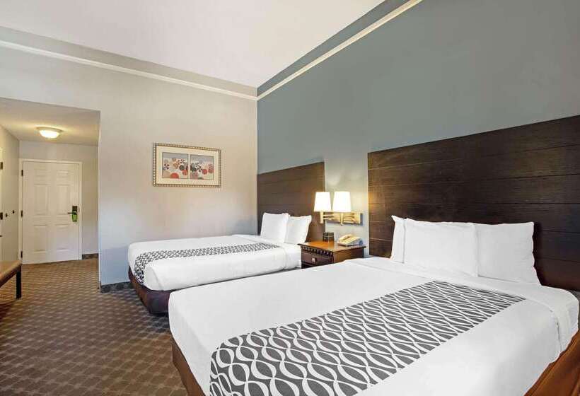 בית מלון כפרי La Quinta By Wyndham Pcb Coastal Palms