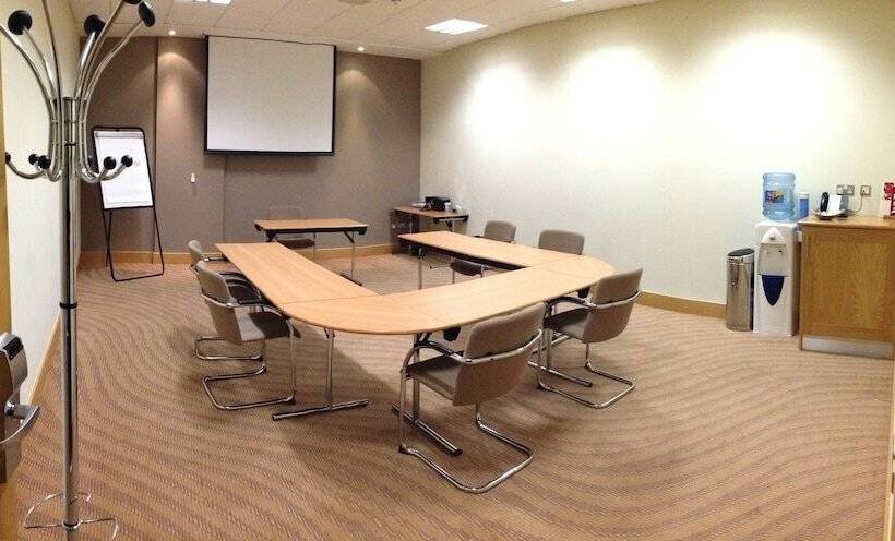 فندق Leonardo Exeter