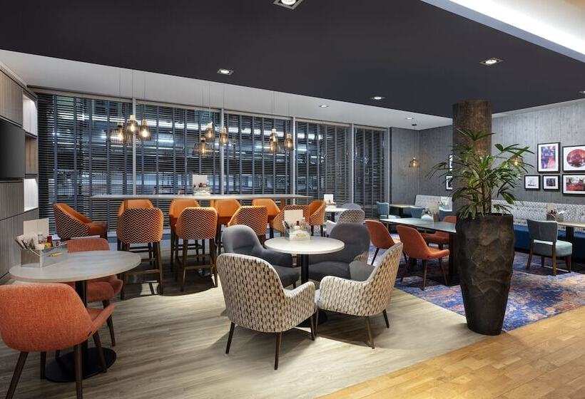 فندق Leonardo Exeter