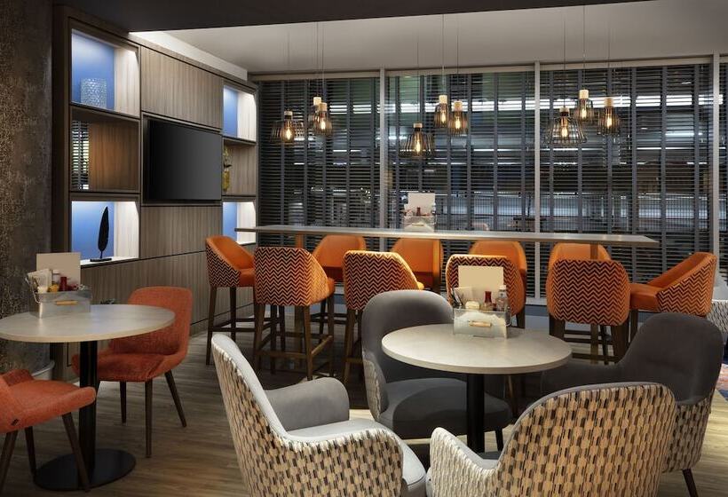 فندق Leonardo Exeter