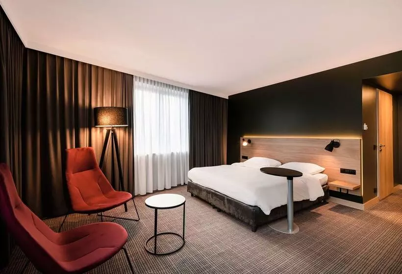 Отель Park Inn By Radisson Krakow