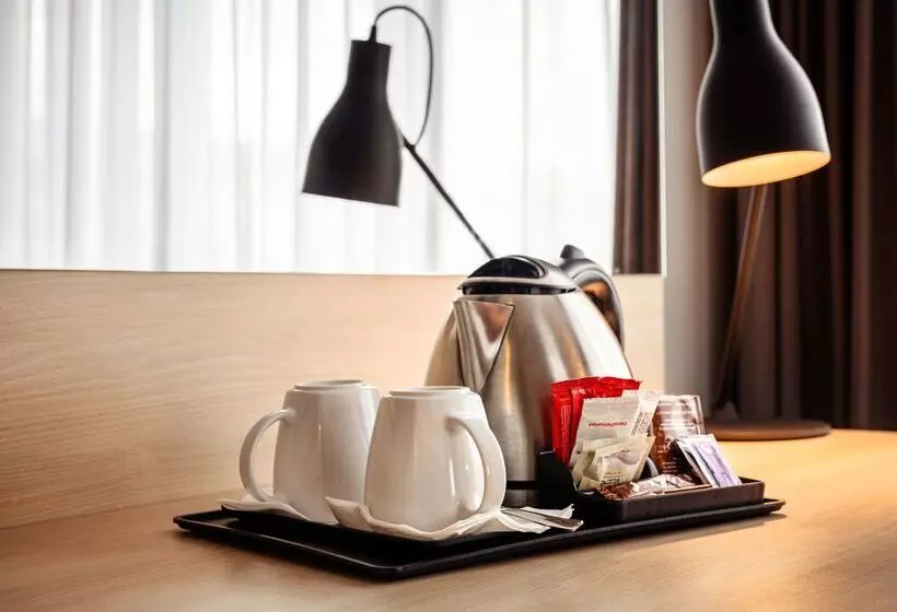 Отель Park Inn By Radisson Krakow