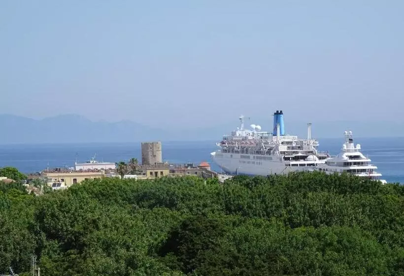 호텔 City Plus Rhodes