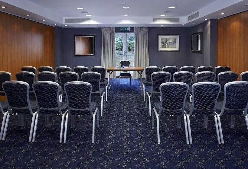 Mandolay Hotel Guildford