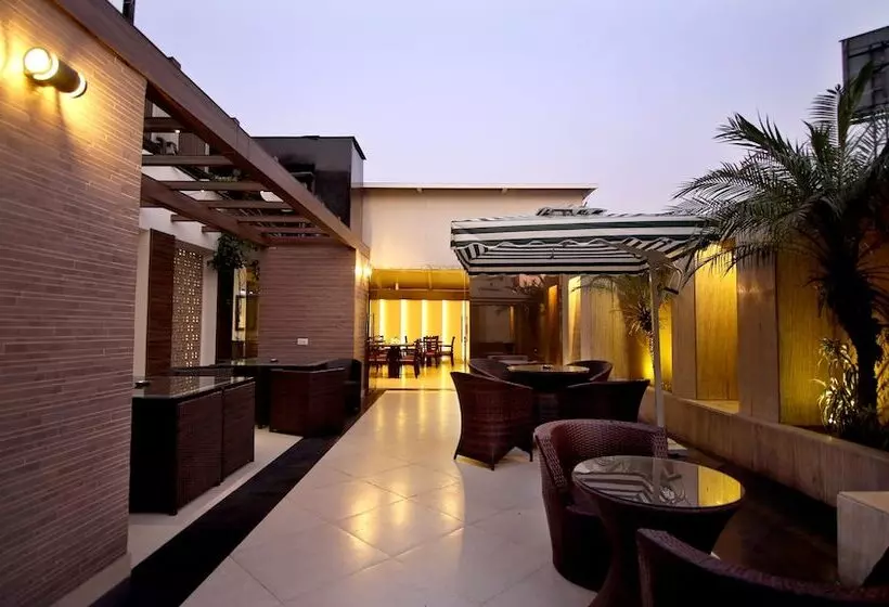 בית מלון כפרי The Prime Balaji Deluxe At New Delhi Railway Station   Free Airport Pickup