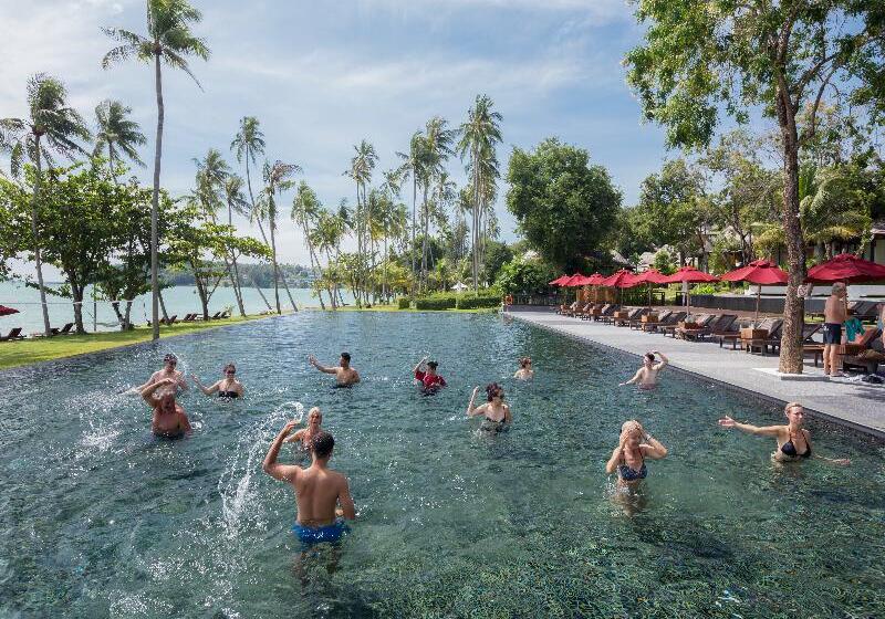 בית מלון כפרי The Vijitt Resort Phuket Sha Extra Plus