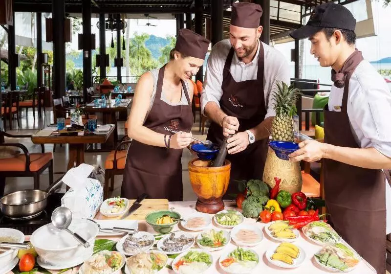 فندق The Vijitt Resort Phuket Sha Extra Plus