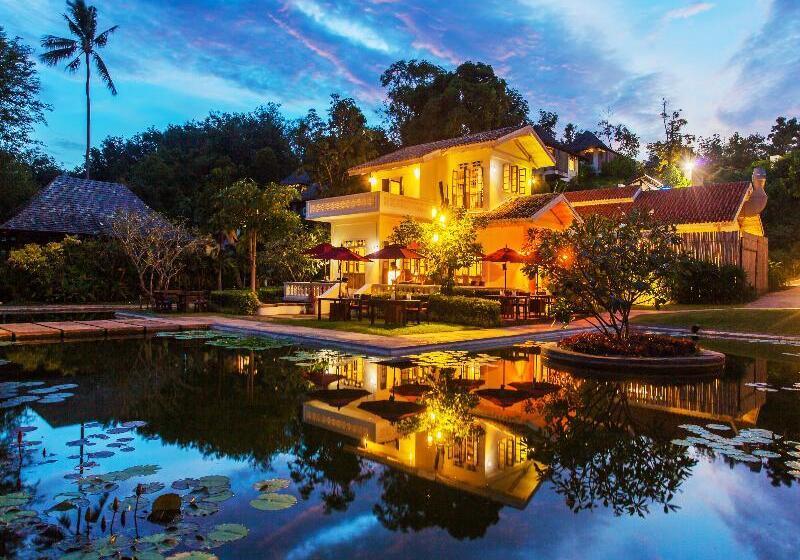 בית מלון כפרי The Vijitt Resort Phuket Sha Extra Plus