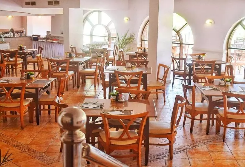 هتل Tropitel Dahab Oasis