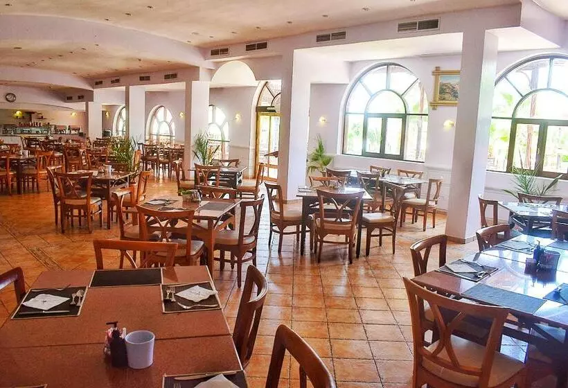 هتل Tropitel Dahab Oasis