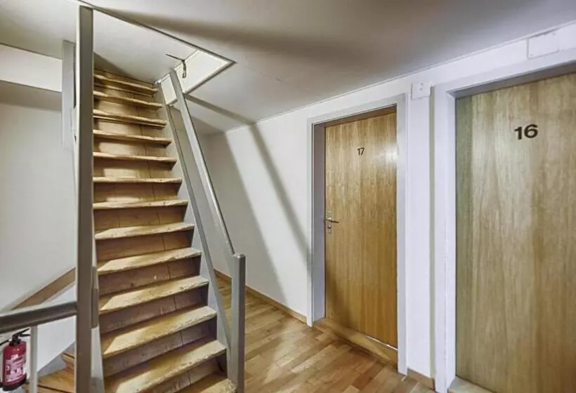 ホテル Weisses Kreuz