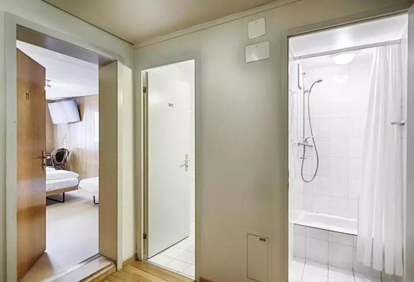 ホテル Weisses Kreuz