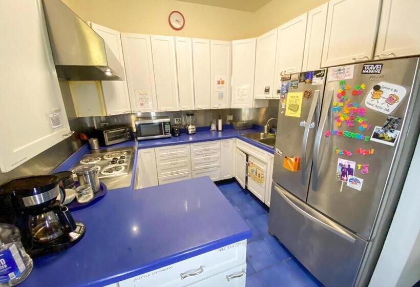 Ith San Francisco Pacific Tradewinds Hostel